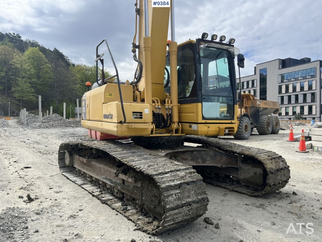 Tracked excavator Komatsu PC210LC (VIDEO) - Escavadora de rastos: foto 2 Tracked excavator Komatsu PC210LC (VIDEO) - Escavadora de rastos: foto 2