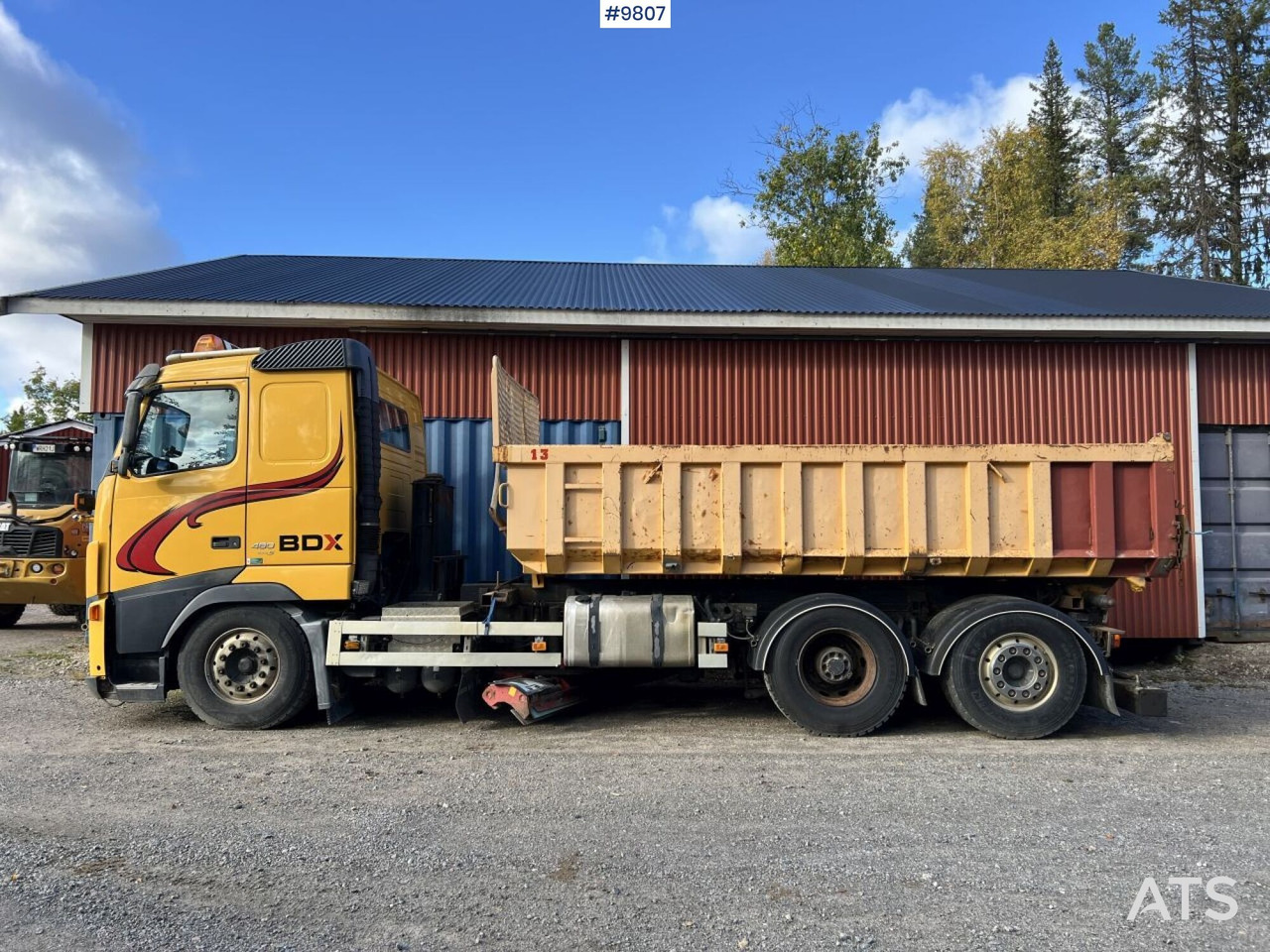Volvo FH-480 6*2 with LAXO-Quick lock and plow equipment - Caminhão basculante: foto 4 Volvo FH-480 6*2 with LAXO-Quick lock and plow equipment - Caminhão basculante: foto 4