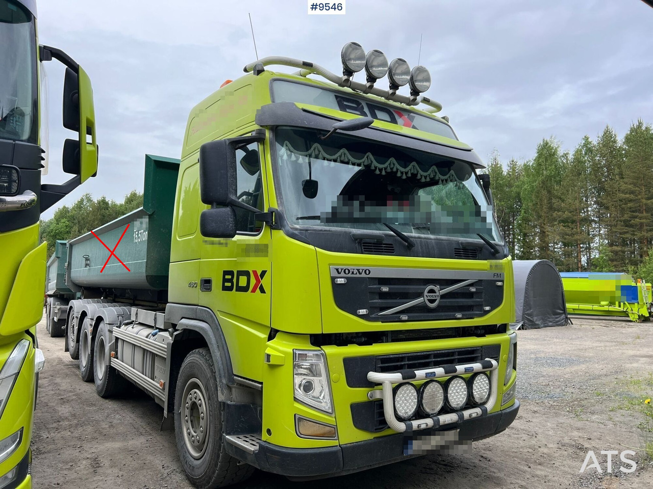 Volvo FM 8*4 Tridem Lastväxlare - Caminhão polibenne: foto 2 Volvo FM 8*4 Tridem Lastväxlare - Caminhão polibenne: foto 2
