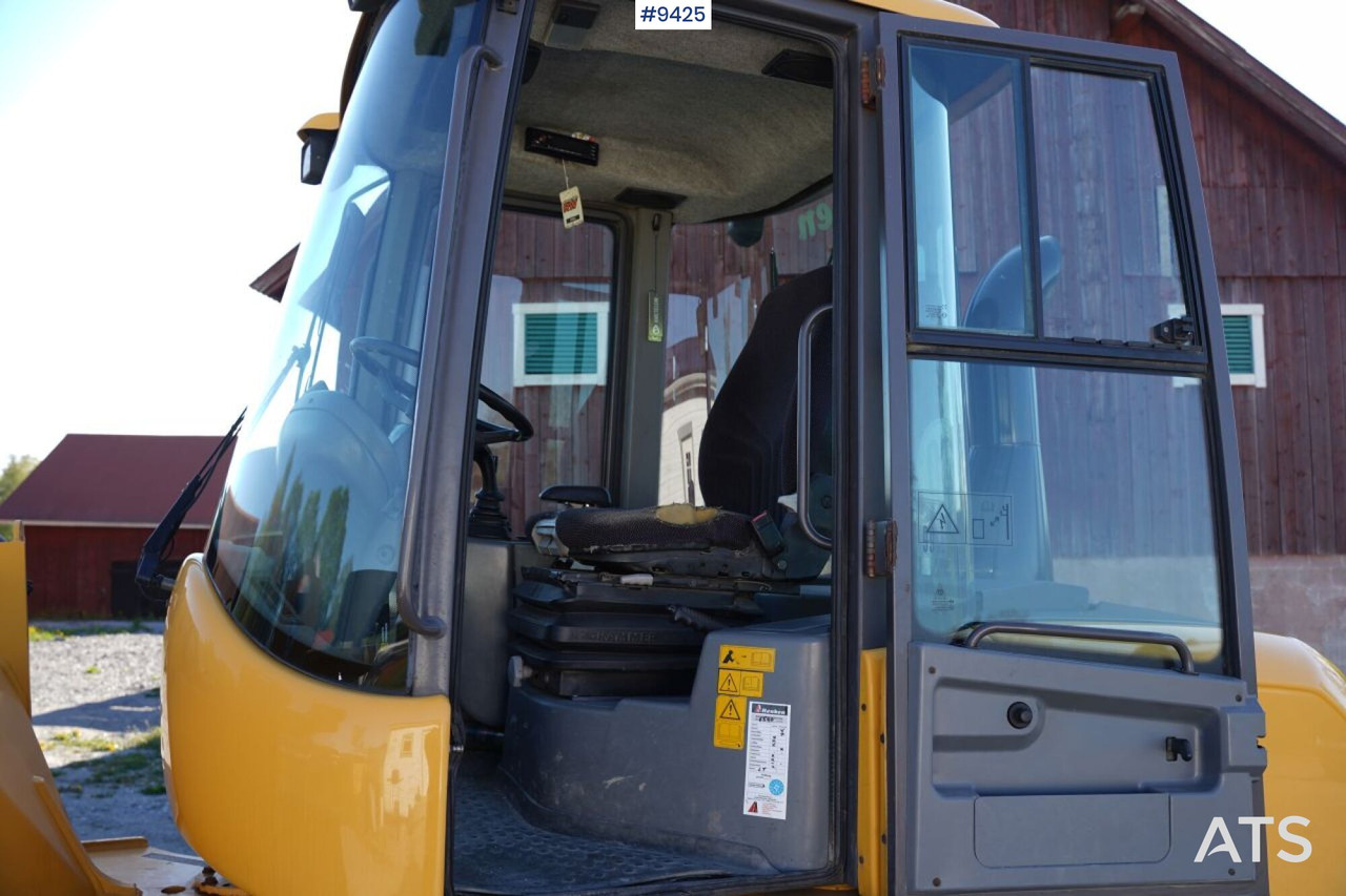 Volvo L35 G with implements (VIDEO) - Carregadeira de rodas: foto 5 Volvo L35 G with implements (VIDEO) - Carregadeira de rodas: foto 5