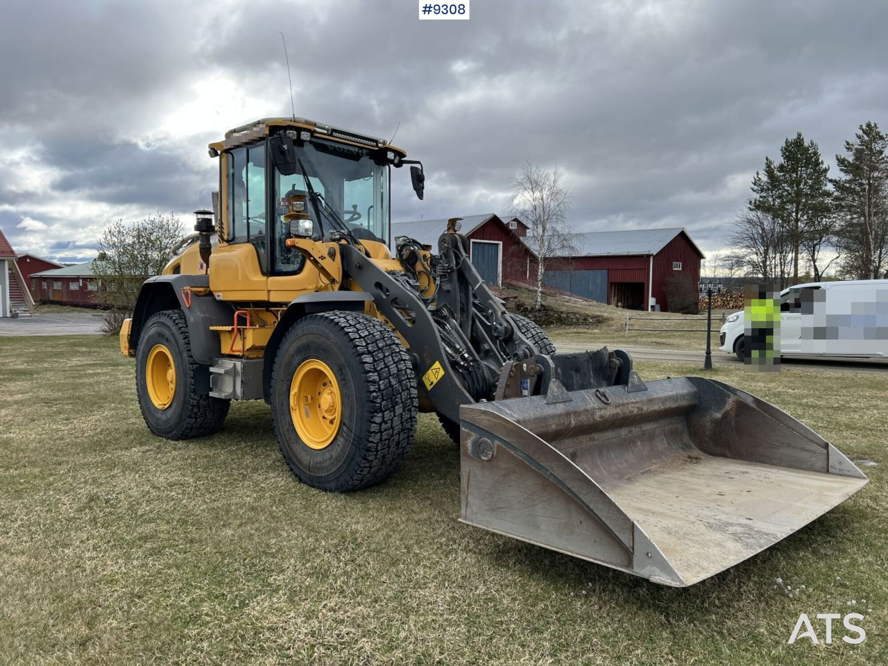 Volvo L60 H Wheel loader with grading bucket (VIDEO) - Carregadeira de rodas: foto 2 Volvo L60 H Wheel loader with grading bucket (VIDEO) - Carregadeira de rodas: foto 2