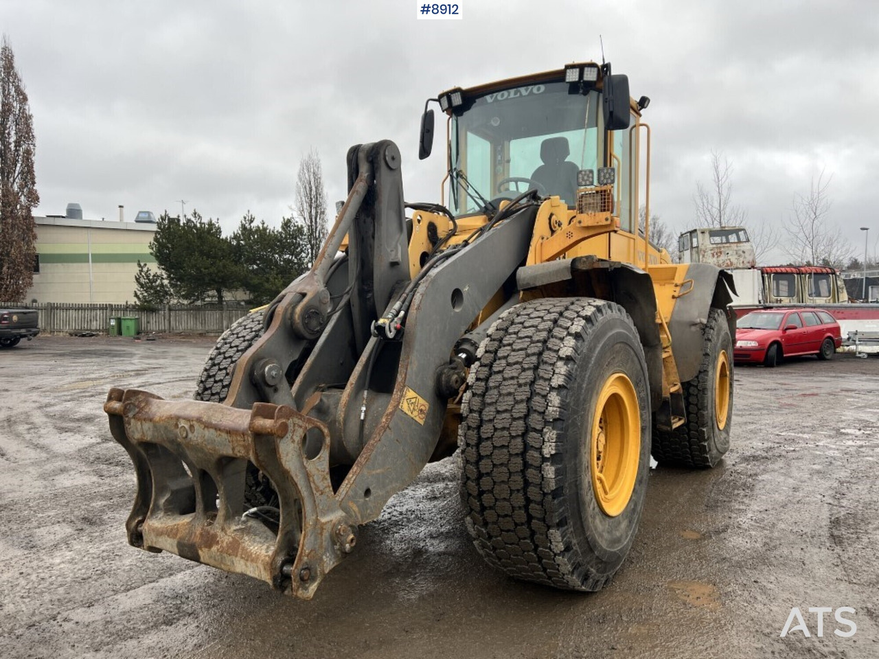 Wheel loader - Volvo L110E - Carregadeira de rodas: foto 1 Wheel loader - Volvo L110E - Carregadeira de rodas: foto 1