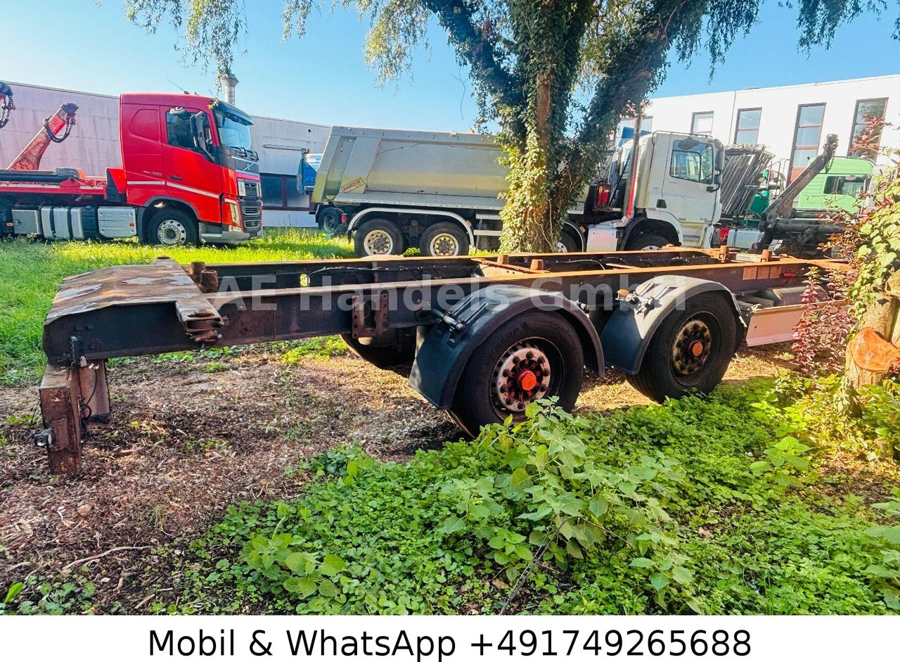 Fliegl TWP 180 Tandem Tiefgekoppelt *BWP/Scheibenbremse - Reboque transportador de contêineres/ Caixa móvel: foto 3 Fliegl TWP 180 Tandem Tiefgekoppelt *BWP/Scheibenbremse - Reboque transportador de contêineres/ Caixa móvel: foto 3