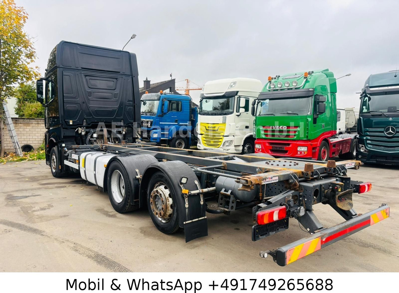 Mercedes-Benz Actros 2542 GigaSpace LL BDF*Retarder/Multi/Lift - Caminhão transportador de contêineres/ Caixa móvel: foto 5 Mercedes-Benz Actros 2542 GigaSpace LL BDF*Retarder/Multi/Lift - Caminhão transportador de contêineres/ Caixa móvel: foto 5