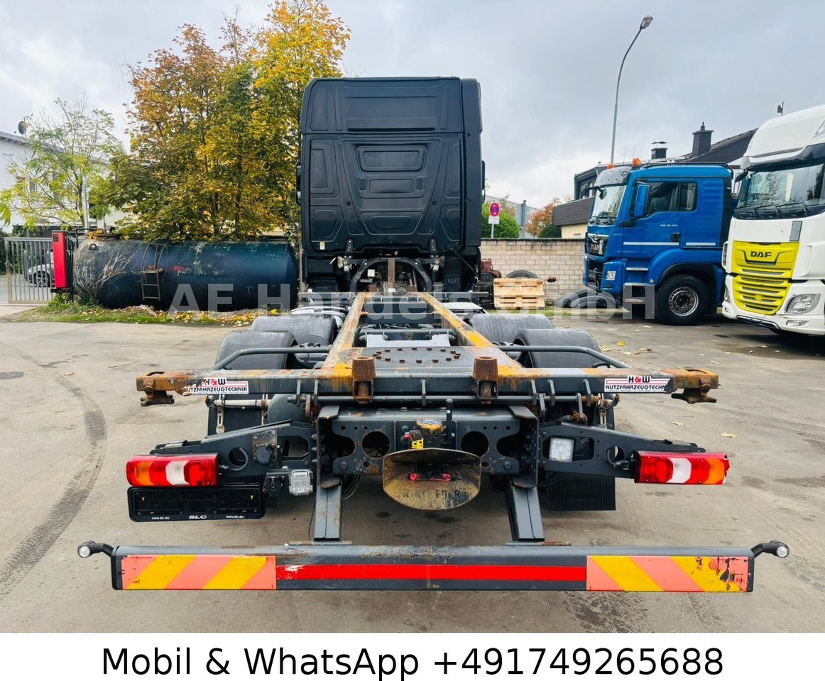 Mercedes-Benz Actros 2542 GigaSpace LL BDF*Retarder/Multi/Lift - Caminhão transportador de contêineres/ Caixa móvel: foto 4 Mercedes-Benz Actros 2542 GigaSpace LL BDF*Retarder/Multi/Lift - Caminhão transportador de contêineres/ Caixa móvel: foto 4