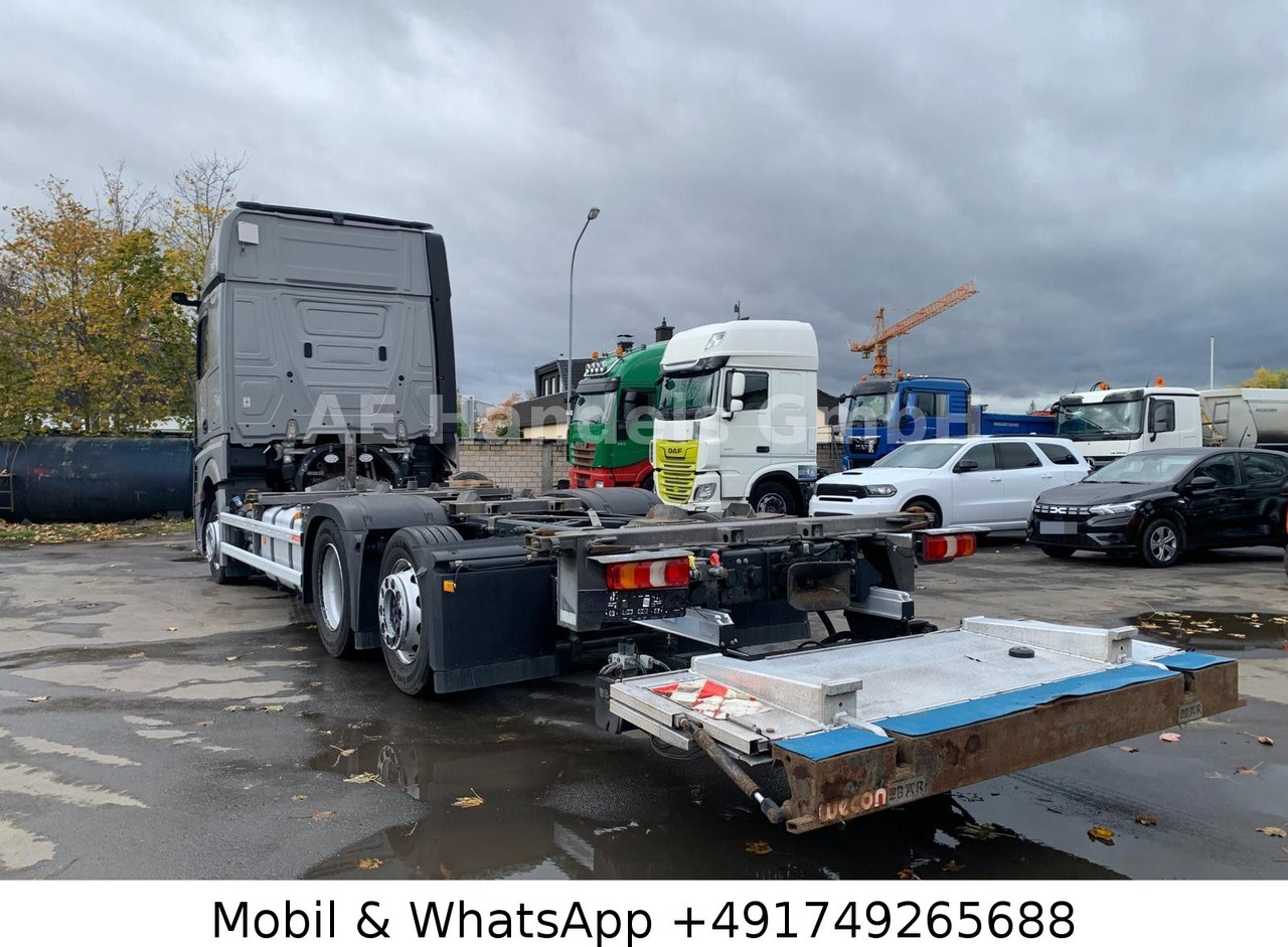 Mercedes-Benz Actros V 2545 BigSpace LL*Retarder/LBW/Lenk+Lift - Caminhão transportador de contêineres/ Caixa móvel: foto 4 Mercedes-Benz Actros V 2545 BigSpace LL*Retarder/LBW/Lenk+Lift - Caminhão transportador de contêineres/ Caixa móvel: foto 4