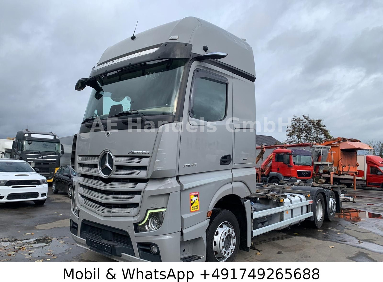 Mercedes-Benz Actros V 2545 BigSpace LL*Retarder/LBW/Lenk+Lift - Caminhão transportador de contêineres/ Caixa móvel: foto 1 Mercedes-Benz Actros V 2545 BigSpace LL*Retarder/LBW/Lenk+Lift - Caminhão transportador de contêineres/ Caixa móvel: foto 1