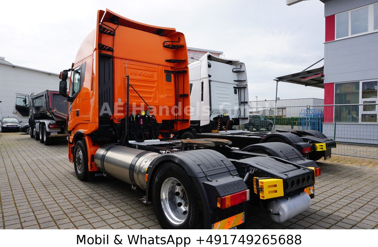 Iveco Stralis NP 400 Hi-Way BL LNG*Retarder/Standklima - Tractor: foto 4 Iveco Stralis NP 400 Hi-Way BL LNG*Retarder/Standklima - Tractor: foto 4