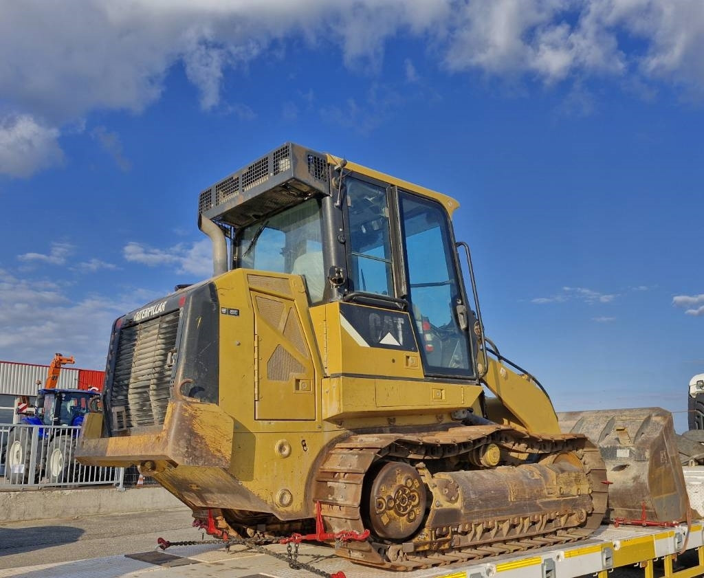 CAT 953 D A REPARER *TO REPAIR*ZU REPARIEREN - Carregadeira de esteiras: foto 5 CAT 953 D A REPARER *TO REPAIR*ZU REPARIEREN - Carregadeira de esteiras: foto 5