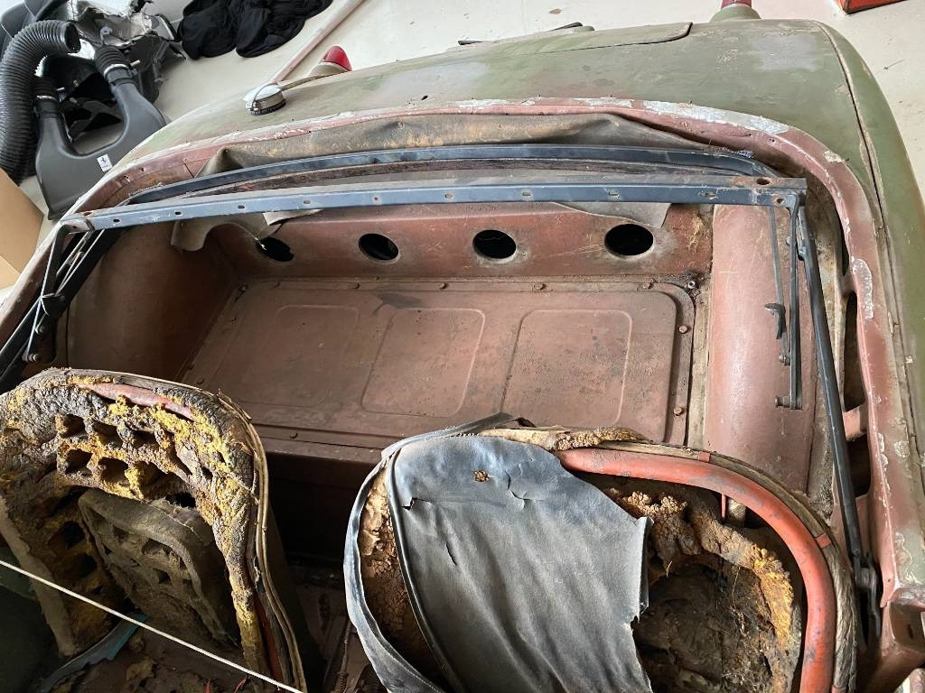 Automóvel DORETTI SWALLOW 2 -LITRE: foto 14
