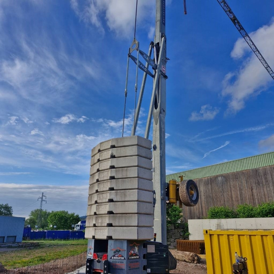 Dalbe Dalbe DB 50 1er Main /Certificat CE Non Endommagée - Guindaste de torre: foto 3 Dalbe Dalbe DB 50 1er Main /Certificat CE Non Endommagée - Guindaste de torre: foto 3