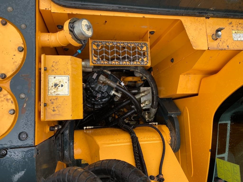 Escavadora de rastos Hyundai HX 235LCR Origine Française avec Certificat CE: foto 49