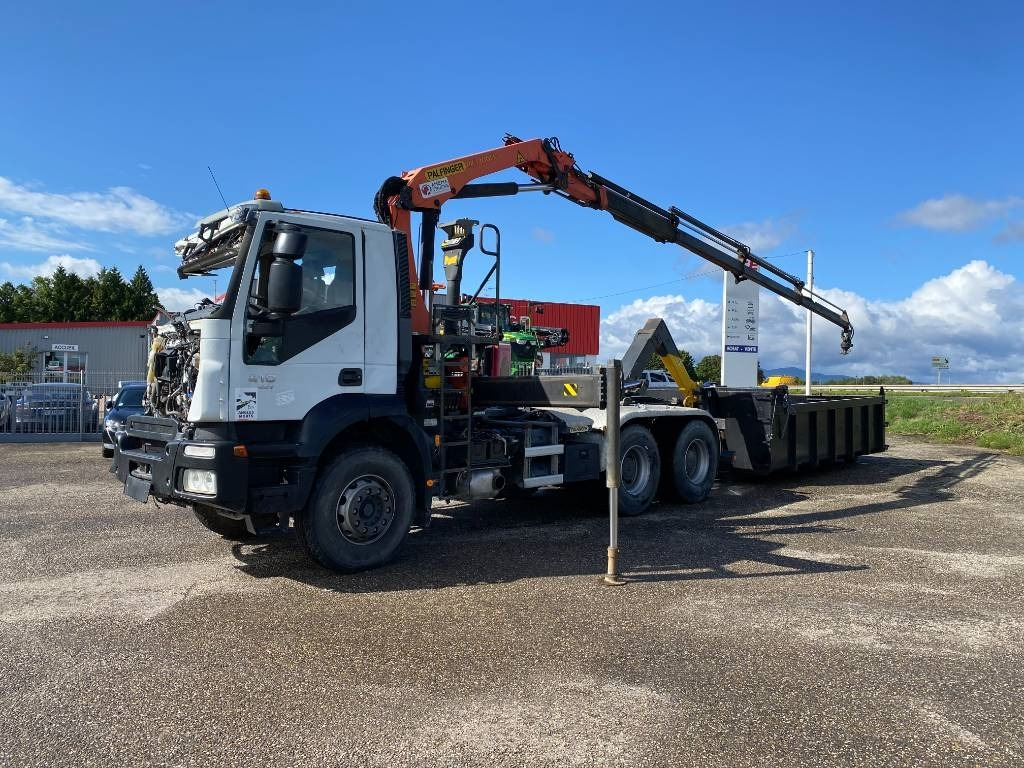 Iveco TRAKKER 410/EEV -PALFINGER PK13001-T18 endommagé - Caminhão polibenne: foto 4 Iveco TRAKKER 410/EEV -PALFINGER PK13001-T18 endommagé - Caminhão polibenne: foto 4