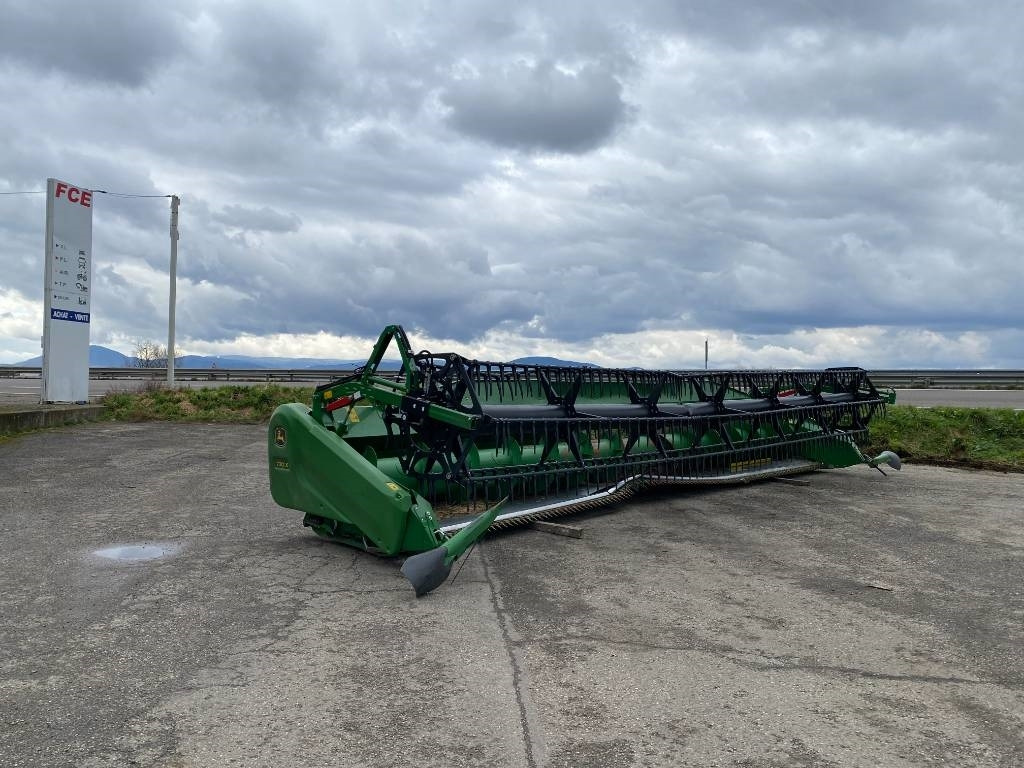 John Deere 730 X Origine Françaises endommagée - Equipamento para colheitadeira: foto 3 John Deere 730 X Origine Françaises endommagée - Equipamento para colheitadeira: foto 3