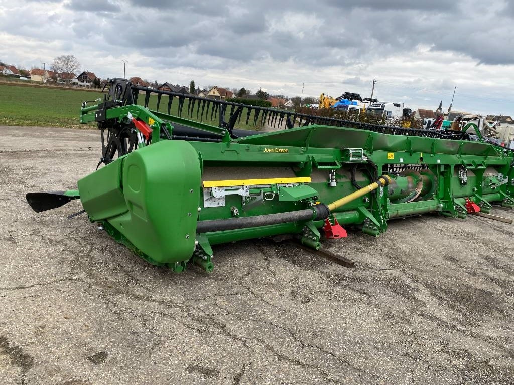 John Deere 730 X Origine Françaises endommagée - Equipamento para colheitadeira: foto 5 John Deere 730 X Origine Françaises endommagée - Equipamento para colheitadeira: foto 5