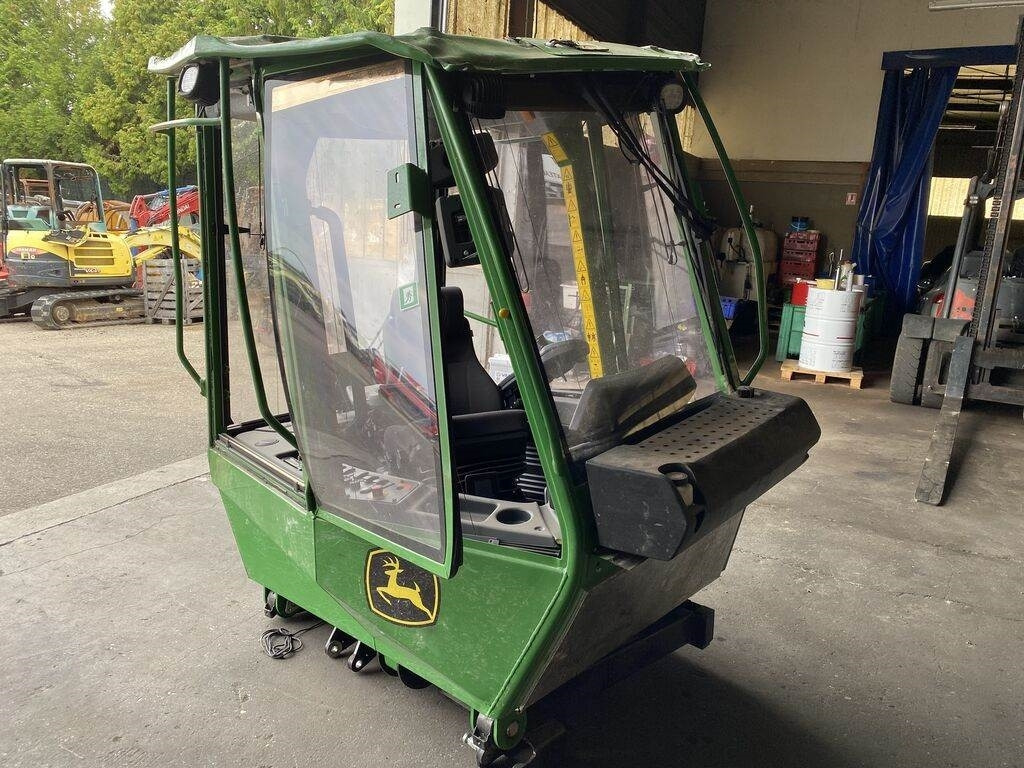 John Deere SERIE 10 - Cabine de Caminhão: foto 1 John Deere SERIE 10 - Cabine de Caminhão: foto 1