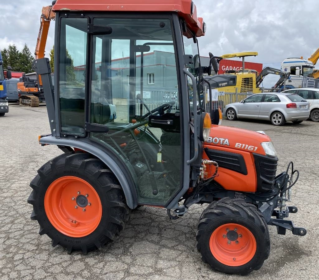 Kubota B 1161 DT Boite de vitesses mécanique - Trator: foto 3 Kubota B 1161 DT Boite de vitesses mécanique - Trator: foto 3