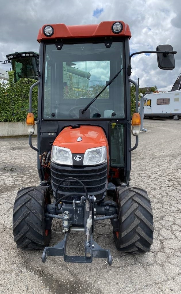 Kubota B 1161 DT Boite de vitesses mécanique - Trator: foto 2 Kubota B 1161 DT Boite de vitesses mécanique - Trator: foto 2
