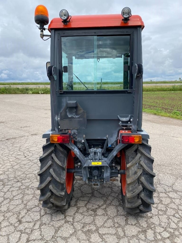Kubota B 1161 DT Boite de vitesses mécanique - Trator: foto 5 Kubota B 1161 DT Boite de vitesses mécanique - Trator: foto 5
