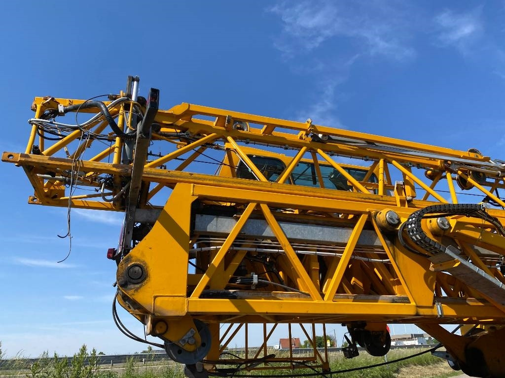 Grua automontante Liebherr MK 88 Certificat CE / 1er Main endommagée: foto 37