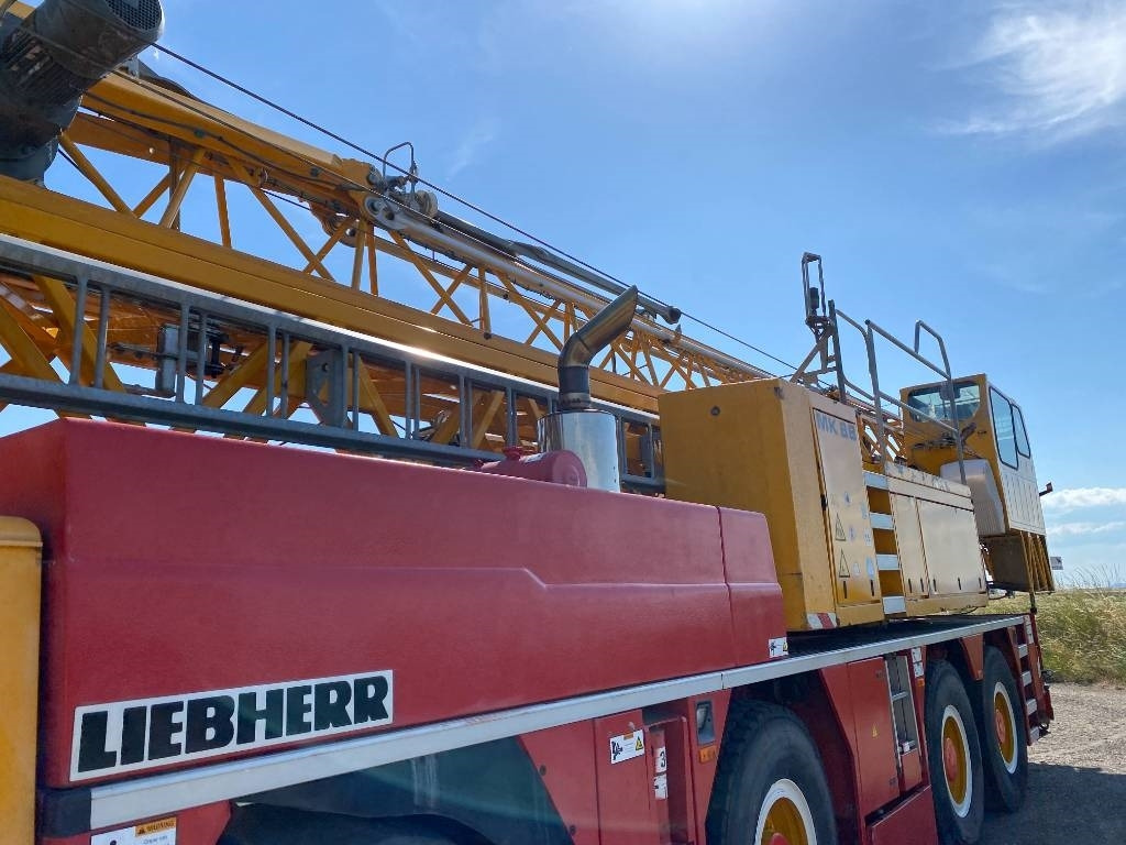 Grua automontante Liebherr MK 88 Certificat CE / 1er Main endommagée: foto 21