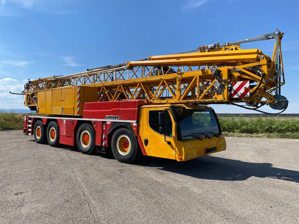 Liebherr MK 88 Certificat CE / 1er Main endommagée - Guindaste móvel: foto 3 Liebherr MK 88 Certificat CE / 1er Main endommagée - Guindaste móvel: foto 3