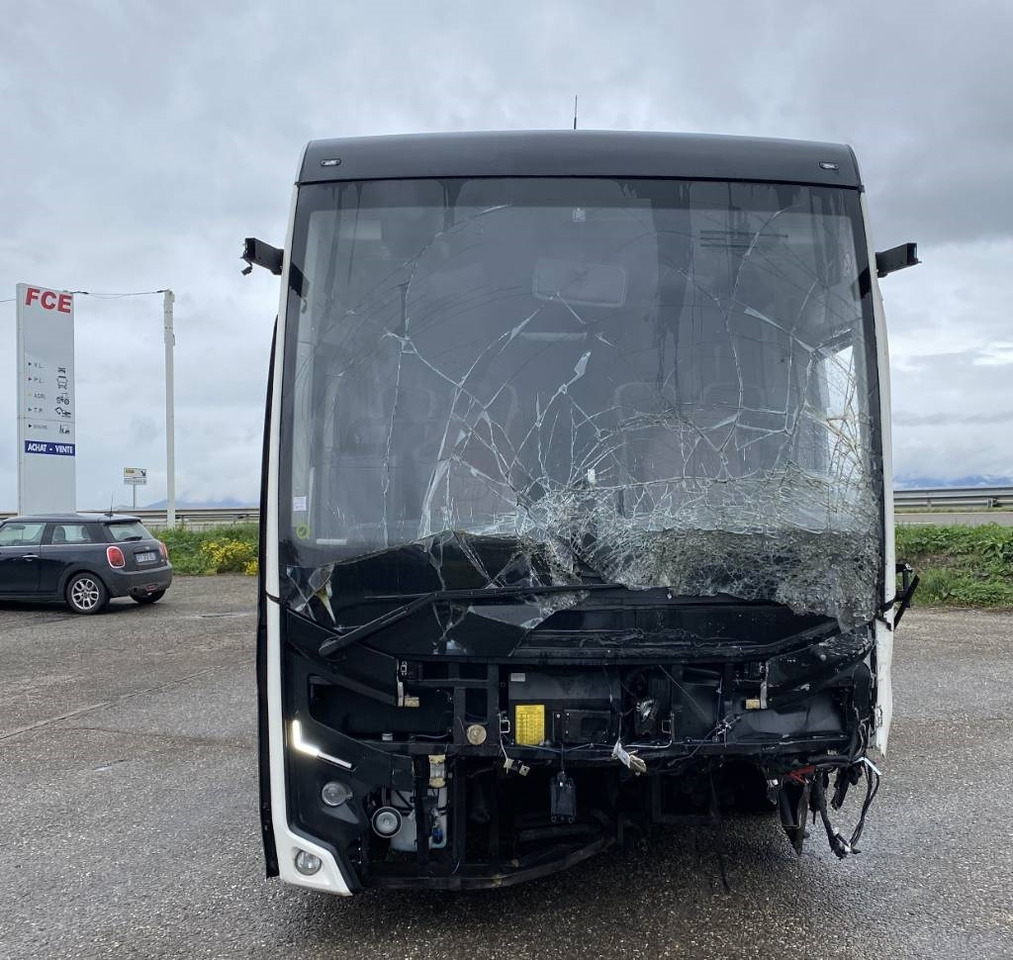 Otokar ULYSO-T Cummins e6/316Ps endommagé  - Ônibus suburbano: foto 2 Otokar ULYSO-T Cummins e6/316Ps endommagé  - Ônibus suburbano: foto 2