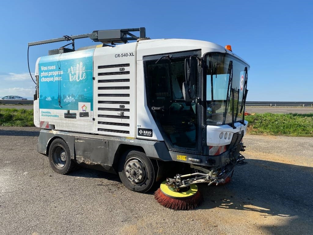 Ravo CR 540 Euro6 Certificat CE / Origine Française - Vassoura: foto 3 Ravo CR 540 Euro6 Certificat CE / Origine Française - Vassoura: foto 3