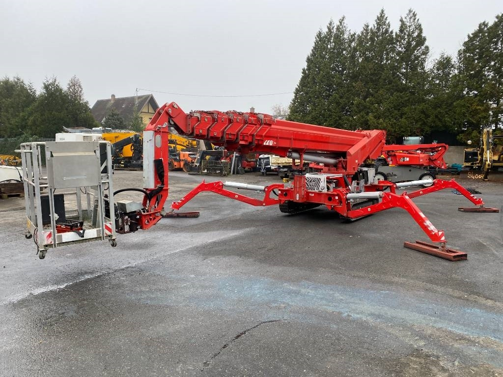 Plataforma telescópica Teupen LEO35T/PLUS a réparer: foto 7 Plataforma telescópica Teupen LEO35T/PLUS a réparer: foto 7