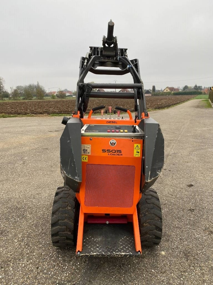 WorkyQuad WORKYQUAD SSQ15D Origine Française endommagée - Carregadeira articulada: foto 5 WorkyQuad WORKYQUAD SSQ15D Origine Française endommagée - Carregadeira articulada: foto 5