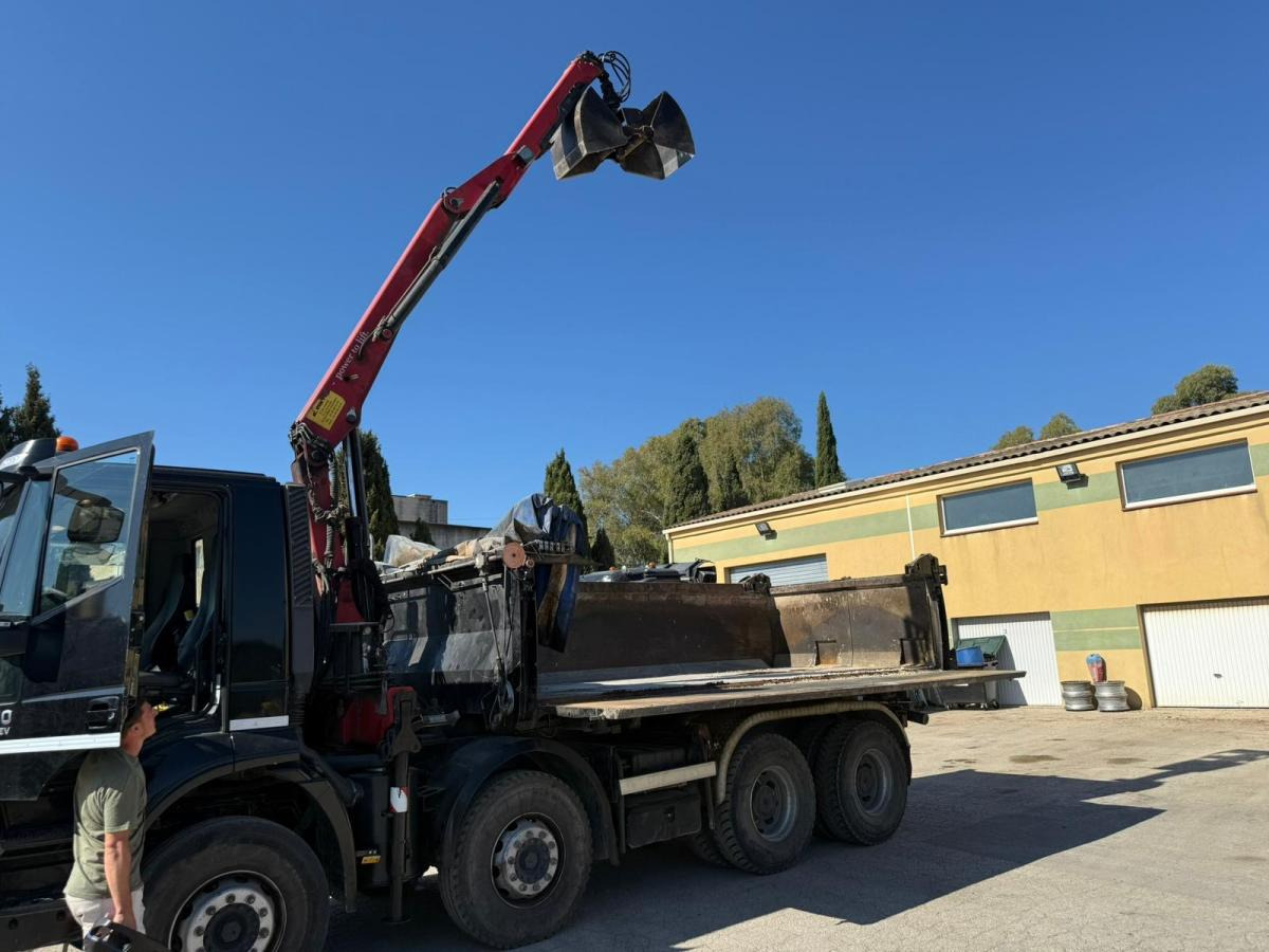 Iveco TRAKKER 410 EEV BI-BENNE GRUE MARREL 8X4 - Caminhão basculante: foto 5 Iveco TRAKKER 410 EEV BI-BENNE GRUE MARREL 8X4 - Caminhão basculante: foto 5