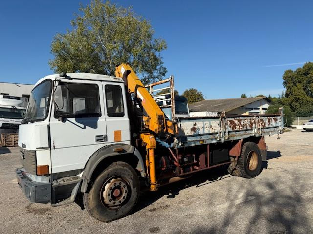 Iveco UNIC 175-24 BENNE GRUE - Caminhão basculante, Caminhão grua: foto 1 Iveco UNIC 175-24 BENNE GRUE - Caminhão basculante, Caminhão grua: foto 1