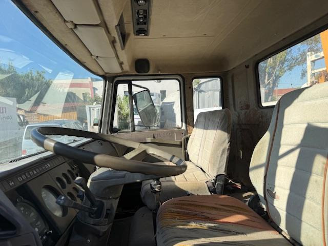 Iveco UNIC 175-24 BENNE GRUE - Caminhão basculante, Caminhão grua: foto 5 Iveco UNIC 175-24 BENNE GRUE - Caminhão basculante, Caminhão grua: foto 5