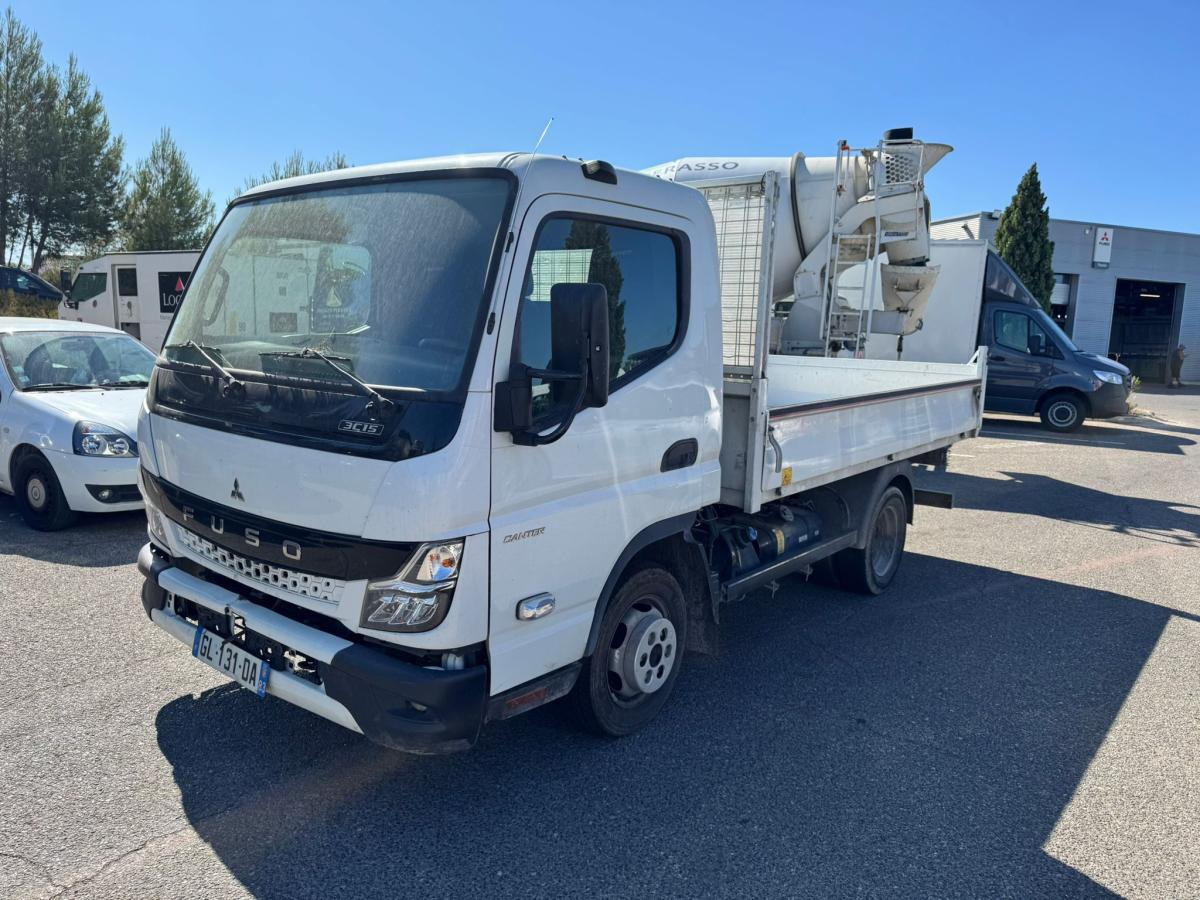Mitsubishi Fuso Canter 3C15 - Furgão basculante: foto 3 Mitsubishi Fuso Canter 3C15 - Furgão basculante: foto 3