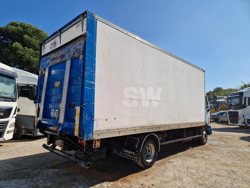 Renault DCI 220 - Caminhão furgão: foto 3 Renault DCI 220 - Caminhão furgão: foto 3