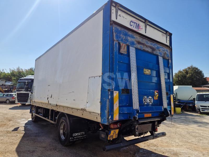 Renault DCI 220 - Caminhão furgão: foto 5 Renault DCI 220 - Caminhão furgão: foto 5