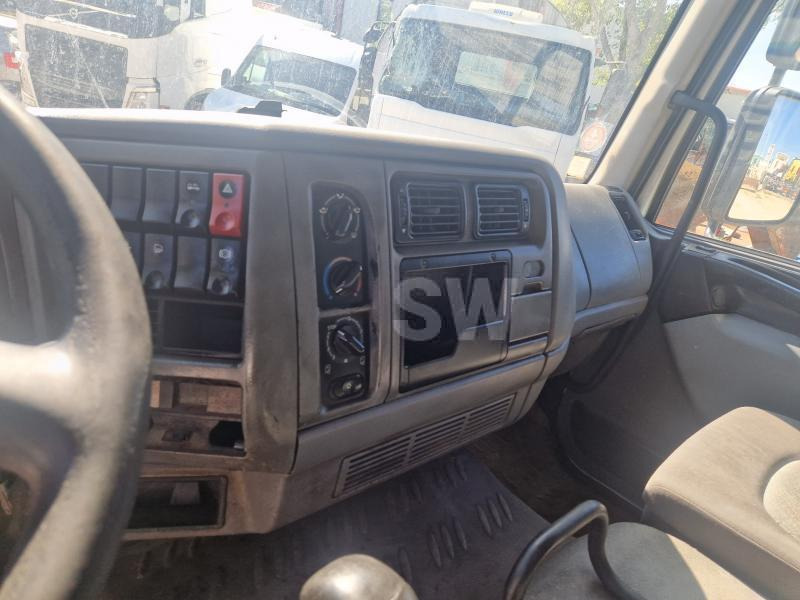 Caminhão furgão Renault Midlum 220 DCI: foto 18