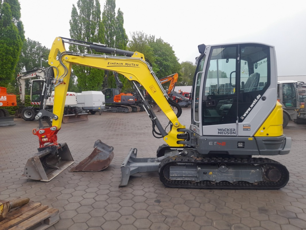 Neuson ET42 - Mini escavadeira: foto 1 Neuson ET42 - Mini escavadeira: foto 1