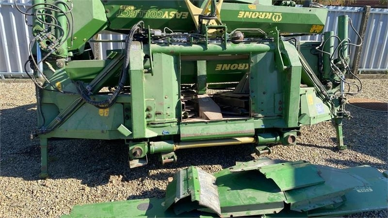 Krone easy collect 1053 - Máquina para produção de feno: foto 2 Krone easy collect 1053 - Máquina para produção de feno: foto 2