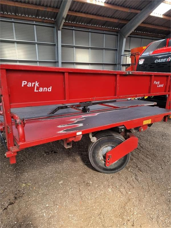 Massey Ferguson >190 bigpallepresser Parkland Ballevogn - Enfardadeira de fardos quadrados: foto 5 Massey Ferguson >190 bigpallepresser Parkland Ballevogn - Enfardadeira de fardos quadrados: foto 5
