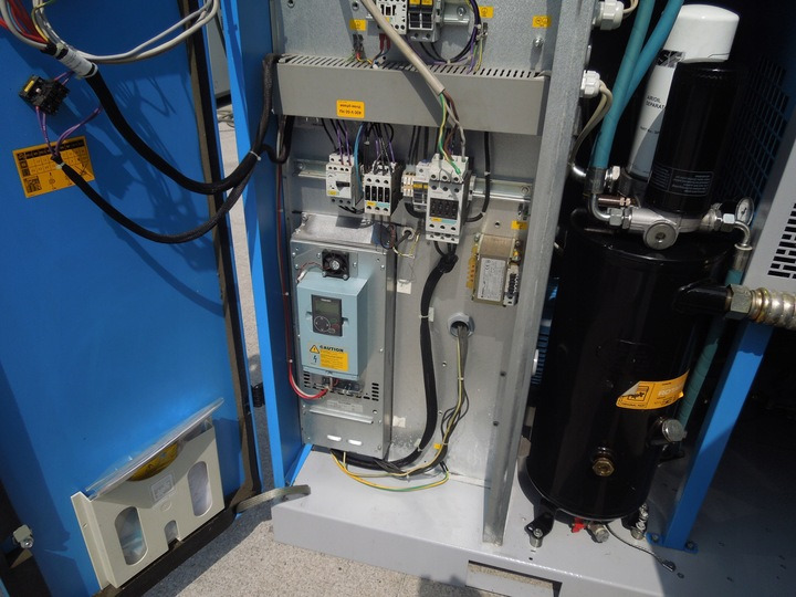 GRASSAIR RLR 20 V9 RLR 20 V9 - Compressor de ar: foto 4 GRASSAIR RLR 20 V9 RLR 20 V9 - Compressor de ar: foto 4