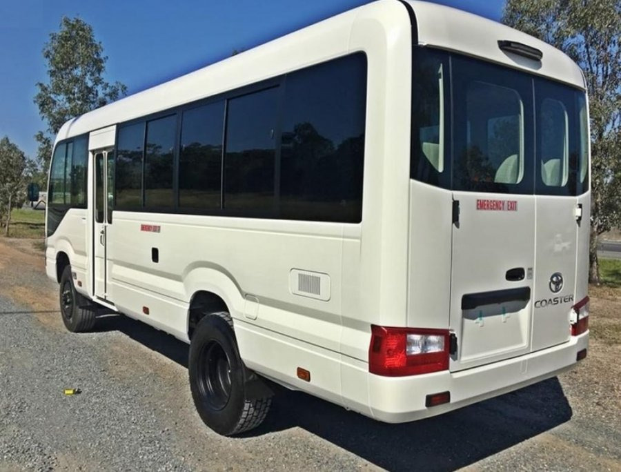Toyota Coaster 23 SEATS 4x4 4.2L Diesel Manual - Ônibus suburbano: foto 5 Toyota Coaster 23 SEATS 4x4 4.2L Diesel Manual - Ônibus suburbano: foto 5