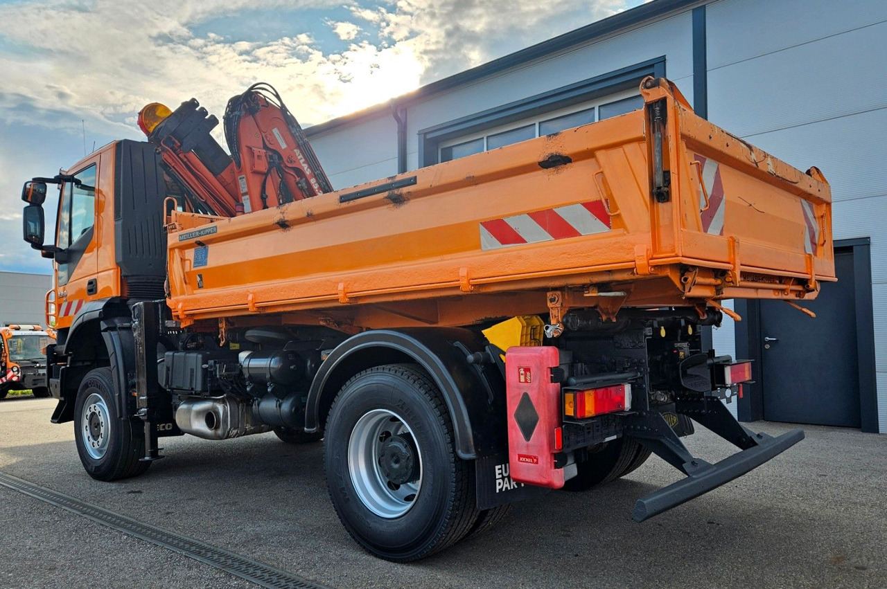 Iveco Trakker 190T33 4x4 Euro5 Kran Atlas Funk - Caminhão basculante, Caminhão grua: foto 3 Iveco Trakker 190T33 4x4 Euro5 Kran Atlas Funk - Caminhão basculante, Caminhão grua: foto 3