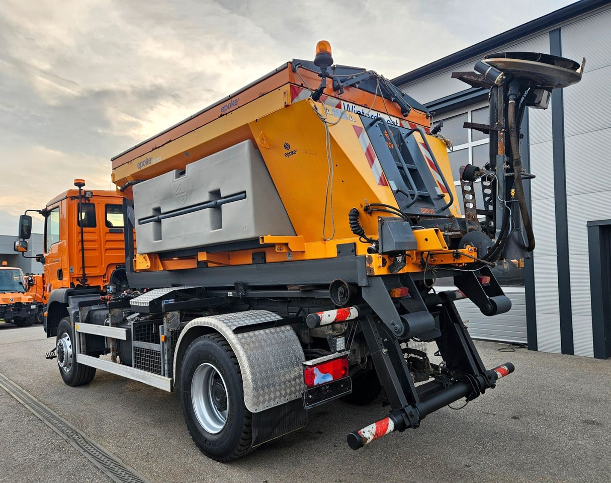 MAN TGM 18.250 4x4 BB EEV Winterdienst - Caminhão polibenne, Caminhão grua: foto 3 MAN TGM 18.250 4x4 BB EEV Winterdienst - Caminhão polibenne, Caminhão grua: foto 3