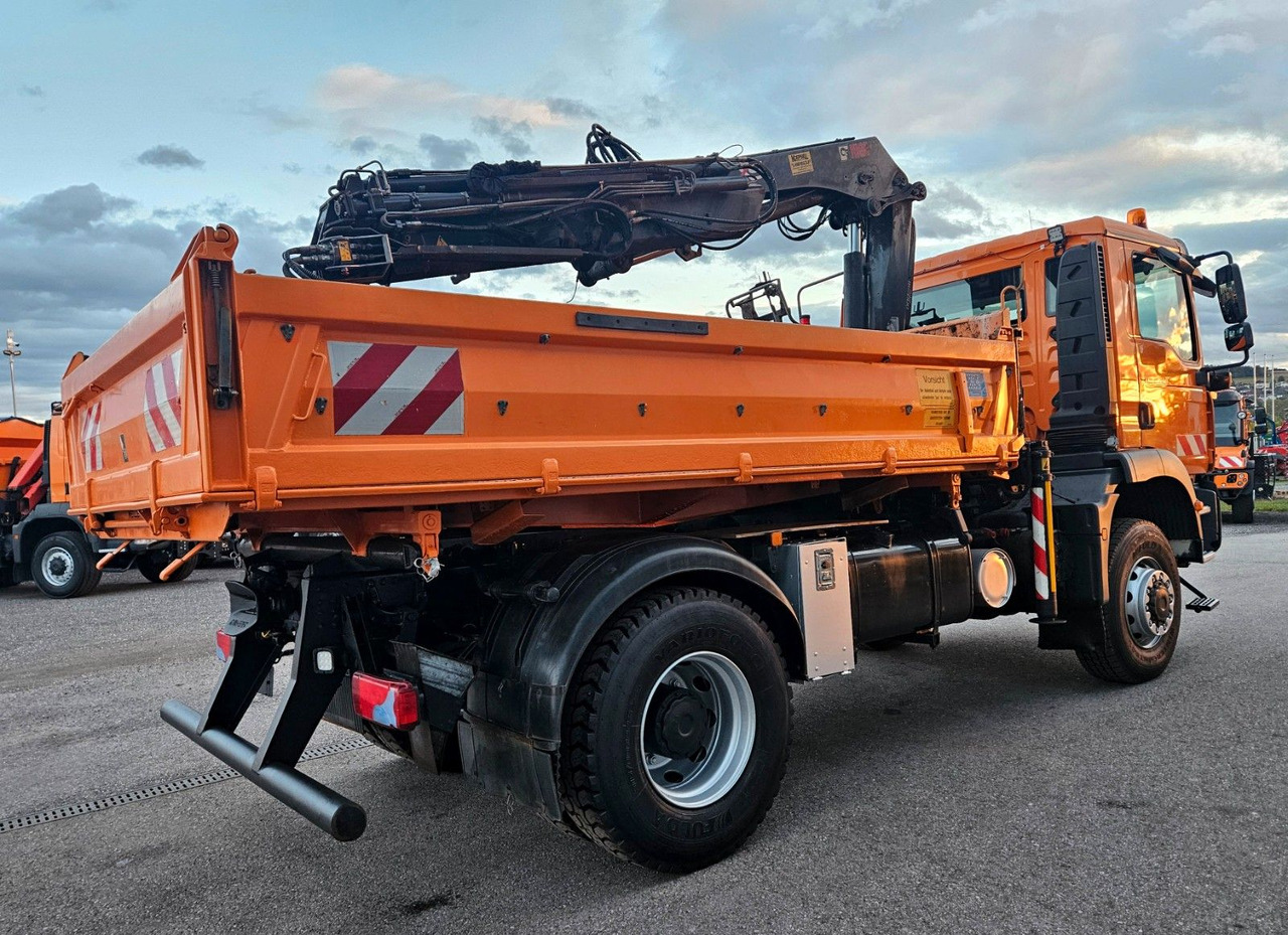 MAN TGM 18.280 4x4 HIAB 111-3 Funk Kran Winterdienst - Caminhão basculante, Caminhão grua: foto 3 MAN TGM 18.280 4x4 HIAB 111-3 Funk Kran Winterdienst - Caminhão basculante, Caminhão grua: foto 3