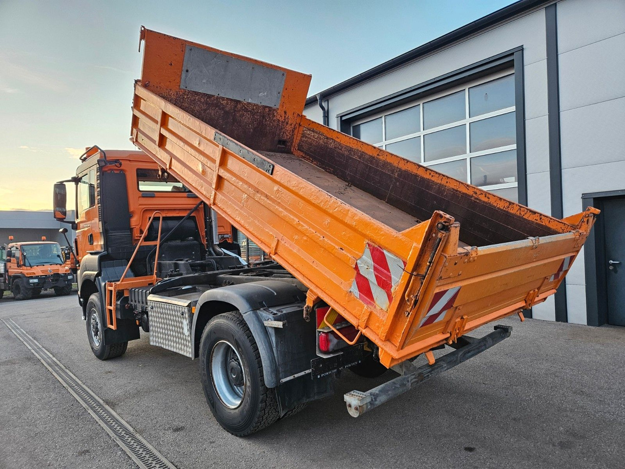 MAN TGS 18.360 4x4 BL Euro5 Meiller - Caminhão basculante: foto 3 MAN TGS 18.360 4x4 BL Euro5 Meiller - Caminhão basculante: foto 3