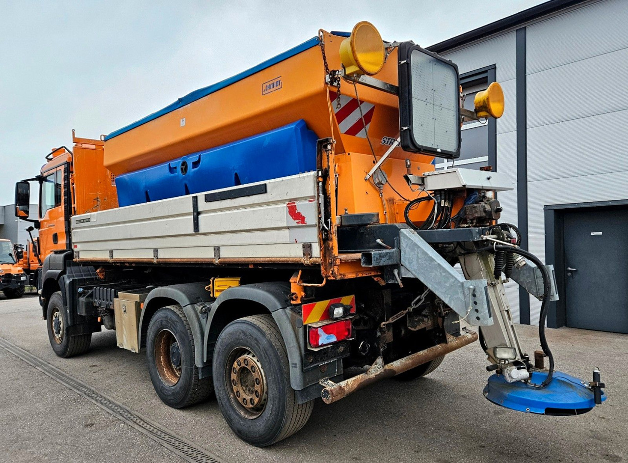 MAN TGS 28.400 6x4-4 BL Winterdienst Schmidt Euro5 - Caminhão basculante: foto 3 MAN TGS 28.400 6x4-4 BL Winterdienst Schmidt Euro5 - Caminhão basculante: foto 3