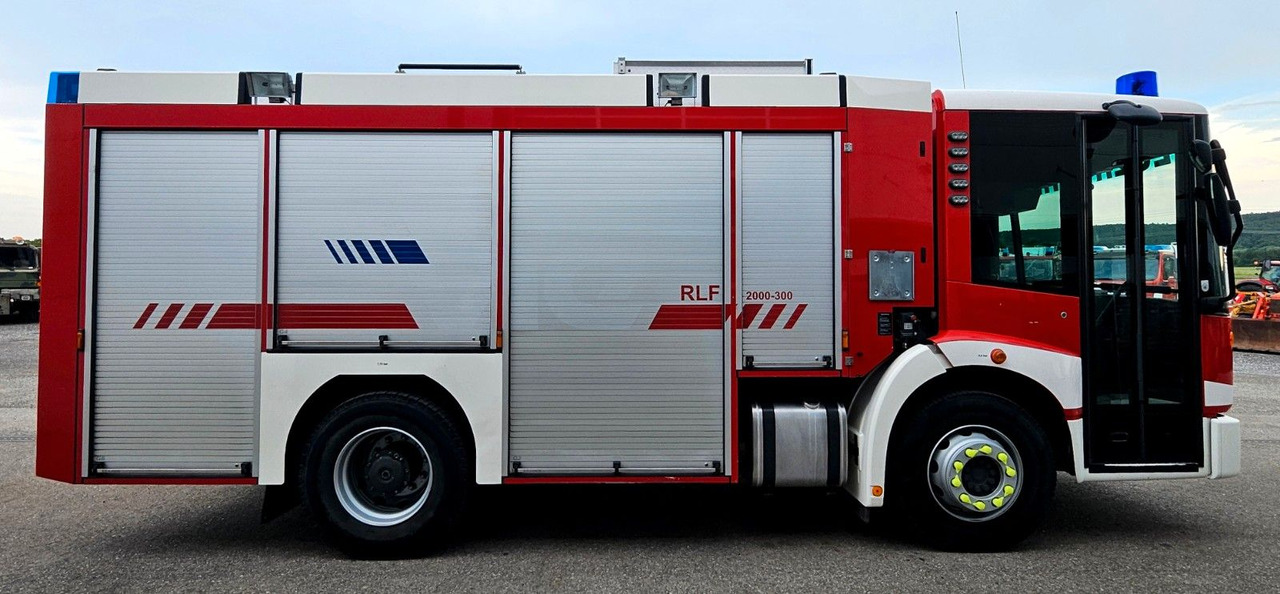 Mercedes-Benz 1829 Feuerwehr Ziegler RLF 2000/300 TLF Winde - Carro de bombeiro: foto 5 Mercedes-Benz 1829 Feuerwehr Ziegler RLF 2000/300 TLF Winde - Carro de bombeiro: foto 5