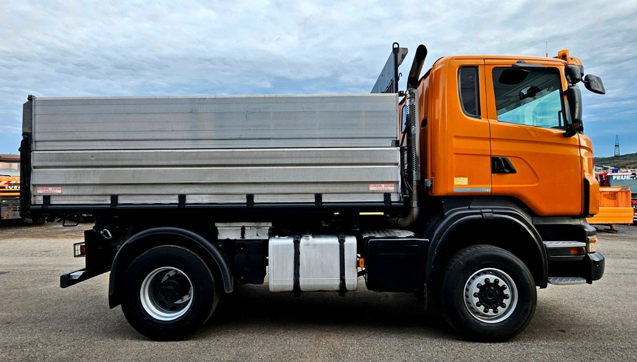 Scania R380 4x4 Winterdienst Euro4 - Caminhão basculante: foto 2 Scania R380 4x4 Winterdienst Euro4 - Caminhão basculante: foto 2
