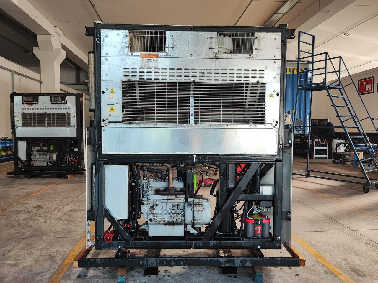 Motore Frigo Carrier Vector 1550 - Equipamento de refrigeração: foto 2 Motore Frigo Carrier Vector 1550 - Equipamento de refrigeração: foto 2